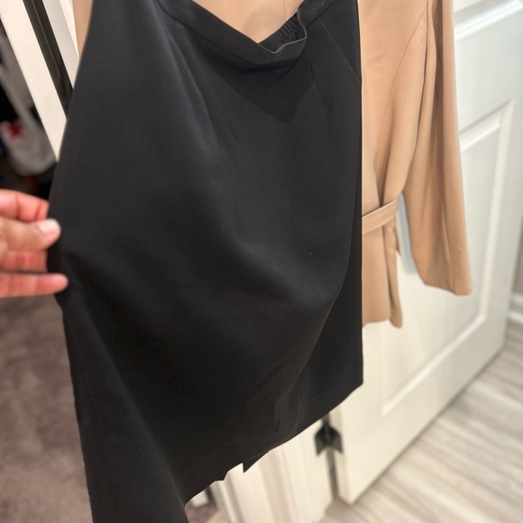 LE SUIT Petite skirt suit. Button front jacket w/self tie belt. Tan and black. - Picture 7 of 8